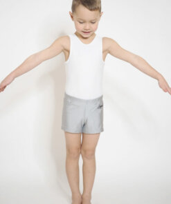 Gymnastický dres bílý pro kluky focený zepředu